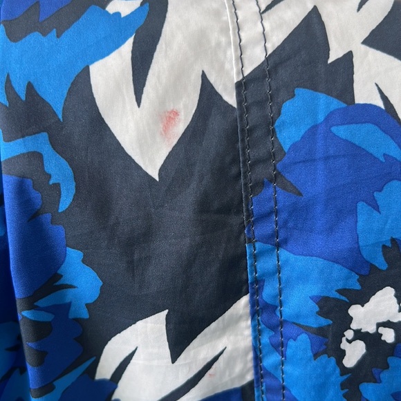 Tommy Hilfiger Wind Breaker Jacket 🧥 - Picture 5 of 5